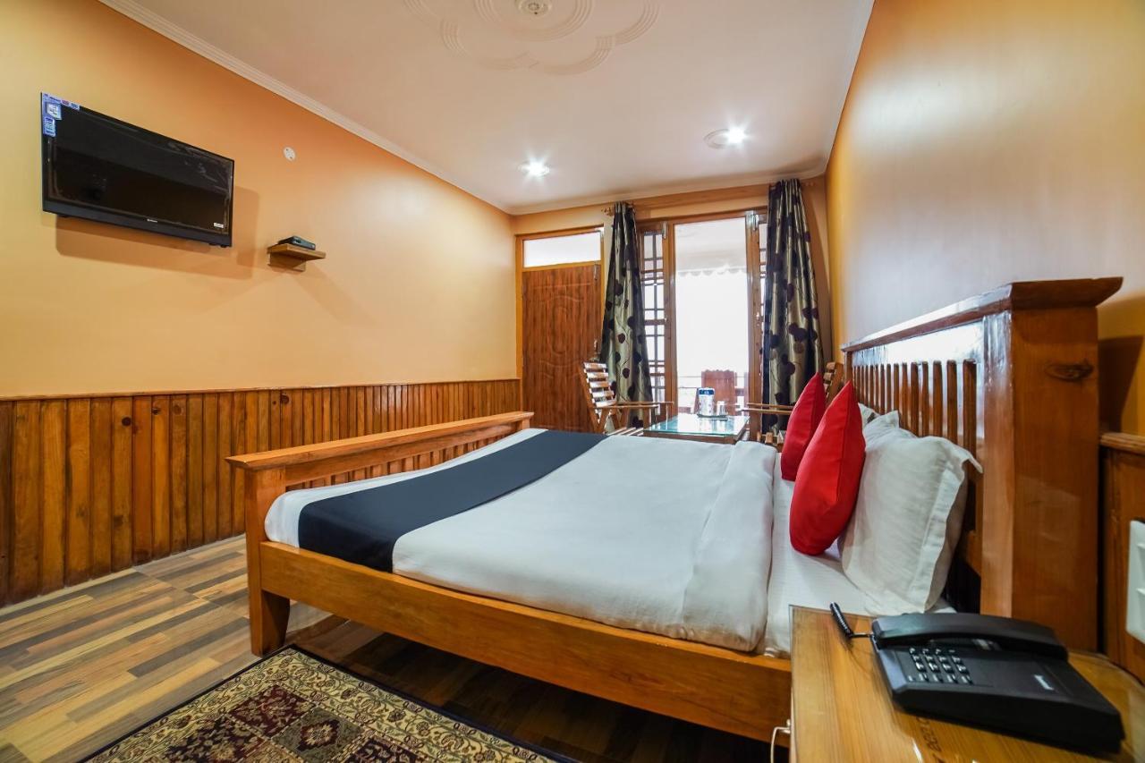 Capital O 47240 Hotel Blossom Resort Kausani Exteriör bild