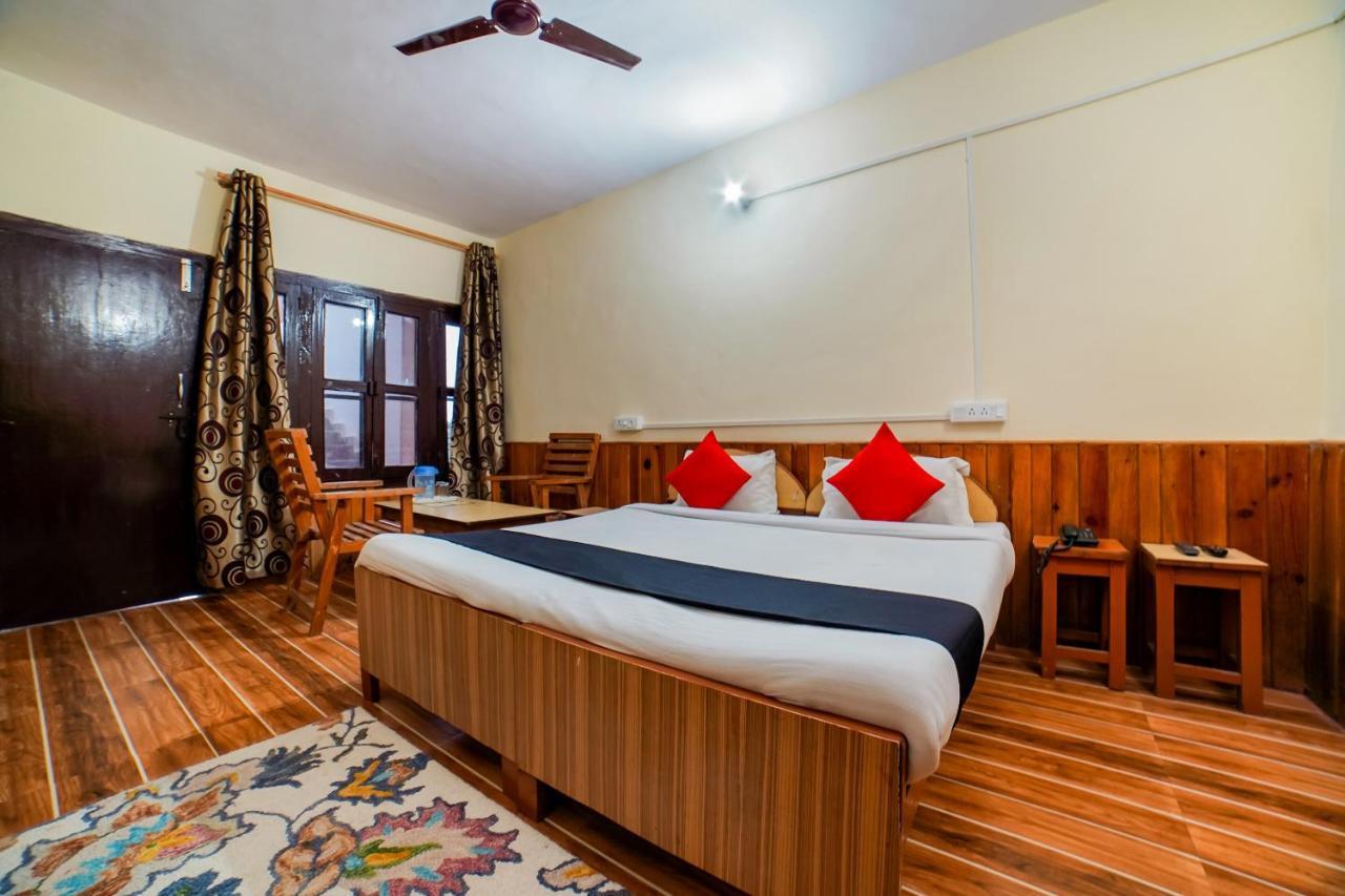 Capital O 47240 Hotel Blossom Resort Kausani Exteriör bild